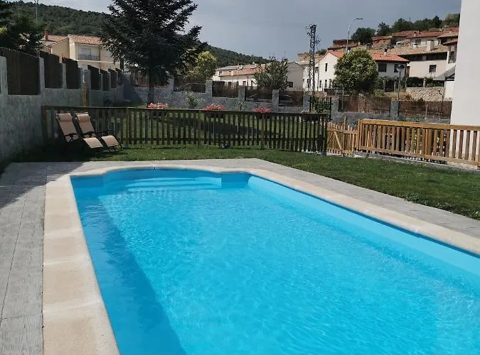 Отель Rural Коваррубиас